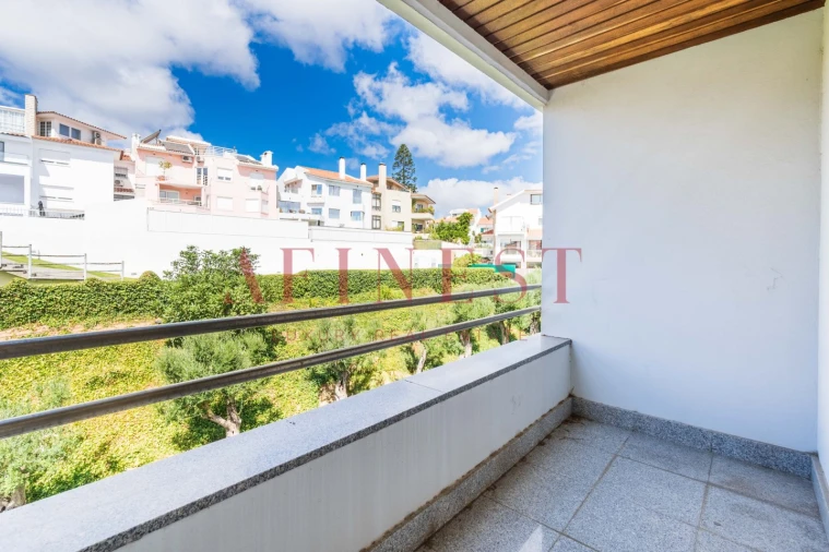 Apartamento T4 para Venda em Carcavelos e Parede Foto 36