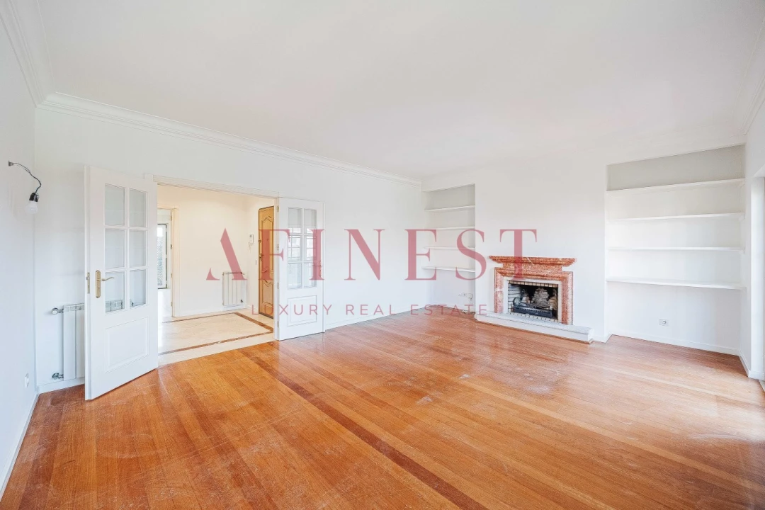 Apartamento T3 para Arrendamento em Santa Maria e São Miguel, São Martinho, São Pedro Penaferrim Foto 2