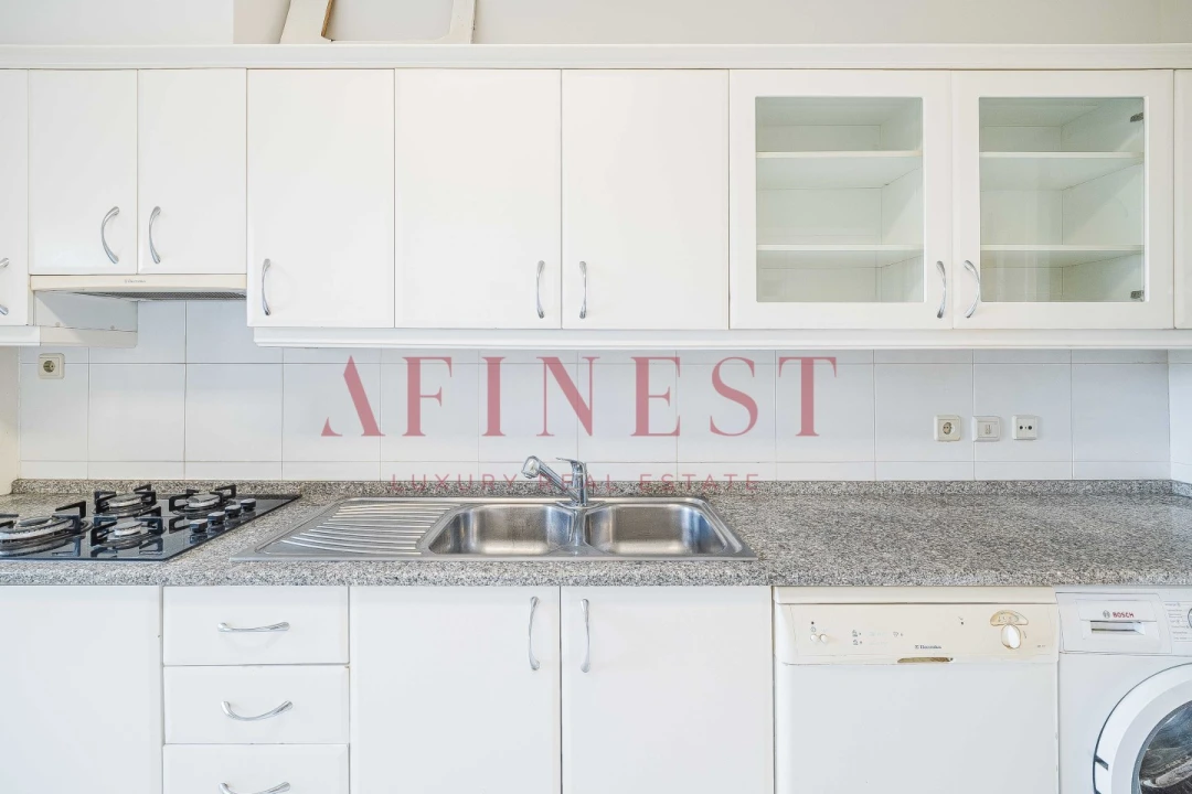 Apartamento T3 para Arrendamento em Santa Maria e São Miguel, São Martinho, São Pedro Penaferrim Foto 14