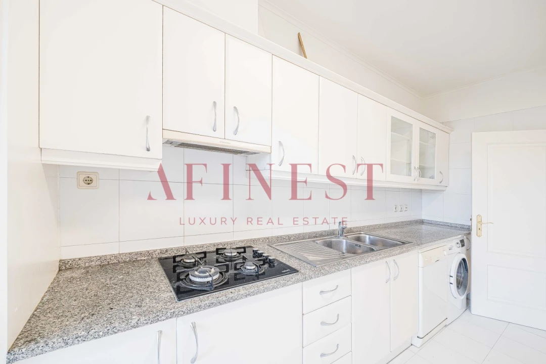 Apartamento T3 para Arrendamento em Santa Maria e São Miguel, São Martinho, São Pedro Penaferrim Foto 18