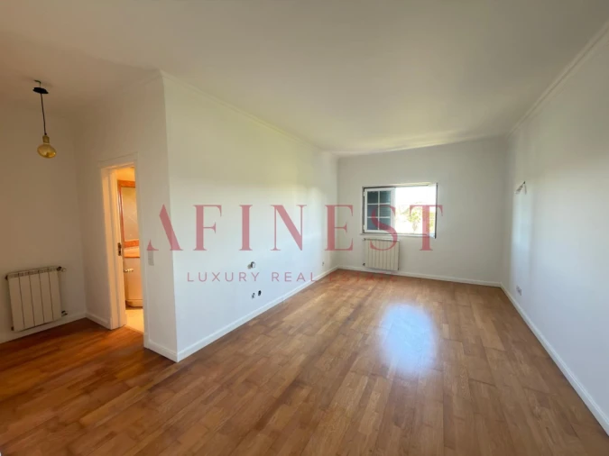 Apartamento T3 para Arrendamento em Santa Maria e São Miguel, São Martinho, São Pedro Penaferrim Foto 4