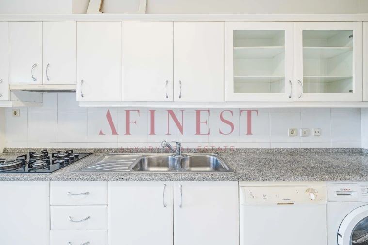 Apartamento T3 para Arrendamento em Santa Maria e São Miguel, São Martinho, São Pedro Penaferrim Foto 14