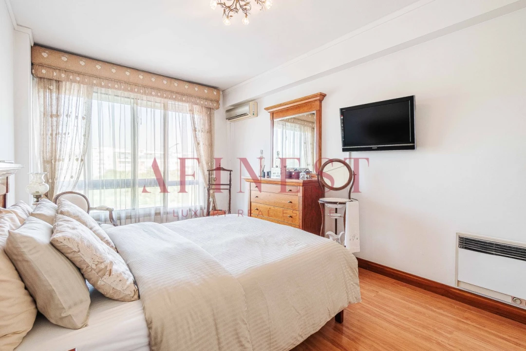 Apartamento T5 para Venda em Lumiar Foto 42
