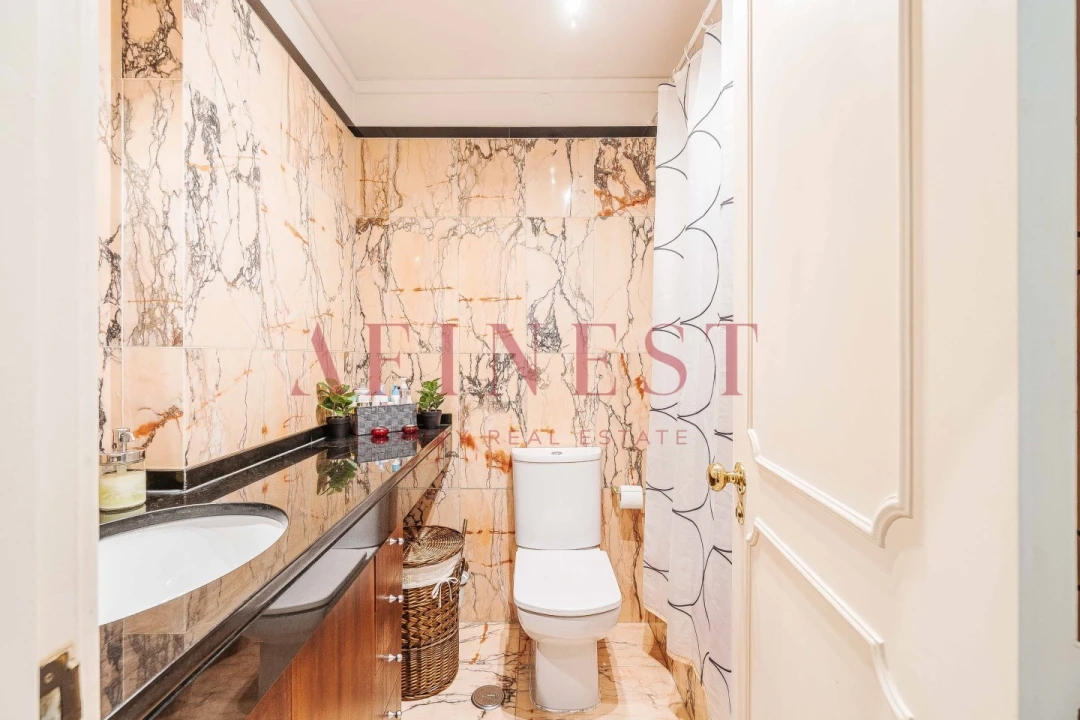 Apartamento T5 para Venda em Lumiar Foto 52