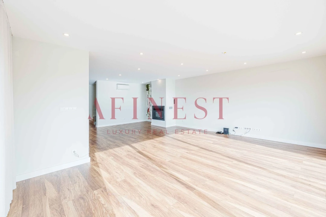 Moradia T4 para Venda em São João das Lampas e Terrugem Foto 6