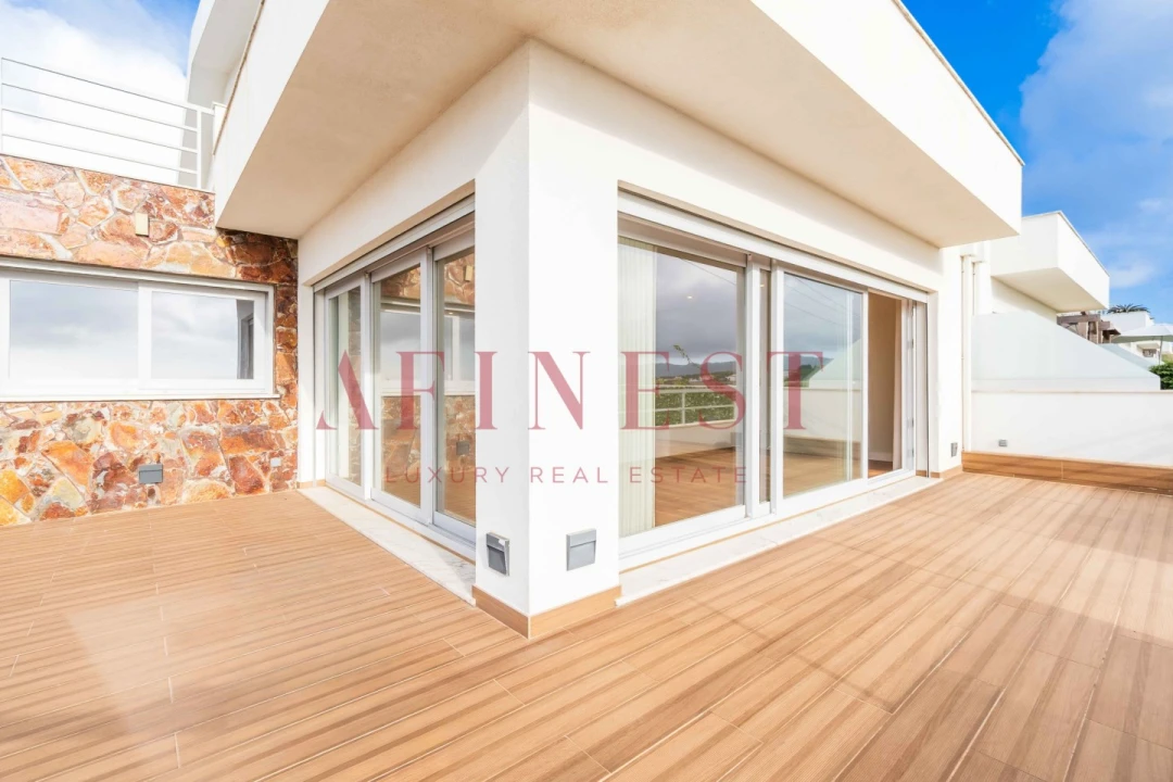 Moradia T4 para Venda em São João das Lampas e Terrugem Foto 1