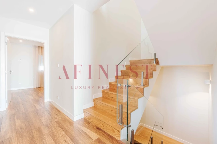 Moradia T4 para Venda em São João das Lampas e Terrugem Foto 77