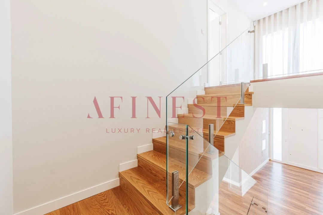 Moradia T4 para Venda em São João das Lampas e Terrugem Foto 39