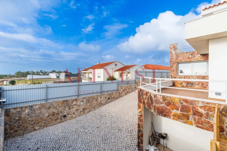 Moradia T4 para Venda em São João das Lampas e Terrugem Foto 33