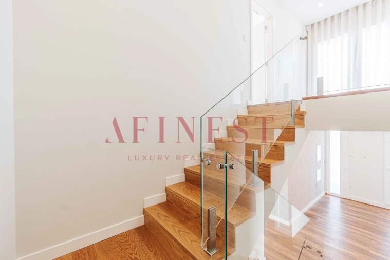 Moradia T4 para Venda em São João das Lampas e Terrugem Foto 39