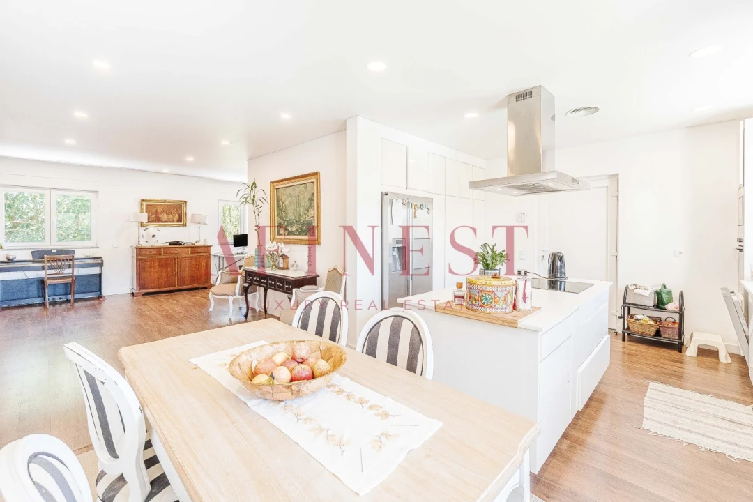 Moradia T6 para Venda em Santa Maria e São Miguel, São Martinho, São Pedro Penaferrim Foto 18