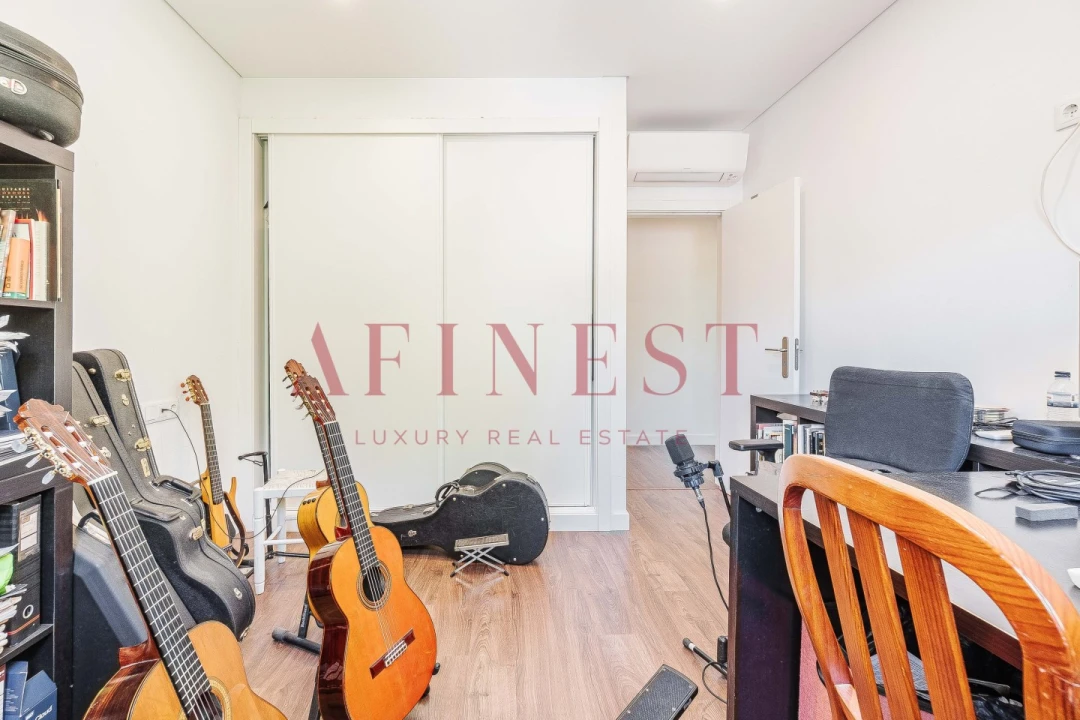 Moradia T6 para Venda em Santa Maria e São Miguel, São Martinho, São Pedro Penaferrim Foto 24