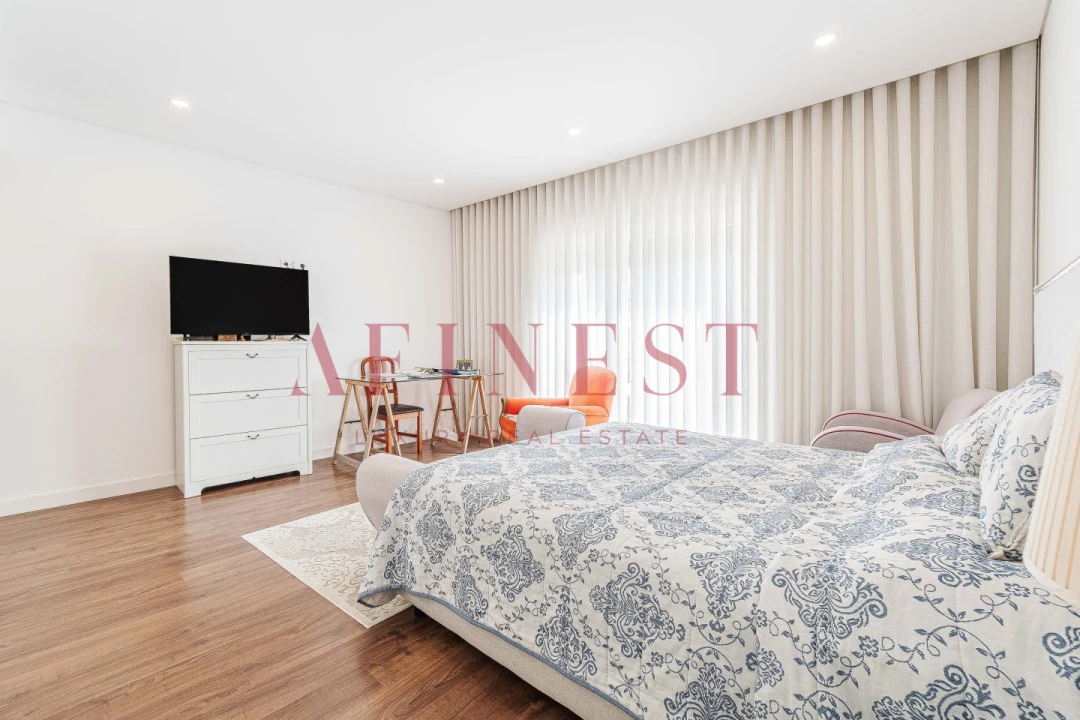 Moradia T6 para Venda em Santa Maria e São Miguel, São Martinho, São Pedro Penaferrim Foto 52