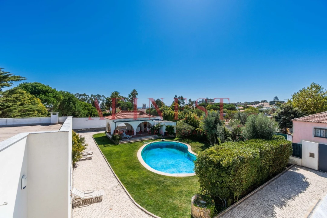 Moradia T6 para Venda em Santa Maria e São Miguel, São Martinho, São Pedro Penaferrim Foto 8