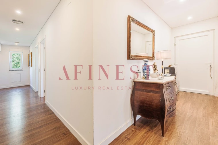 Moradia T6 para Venda em Santa Maria e São Miguel, São Martinho, São Pedro Penaferrim Foto 25