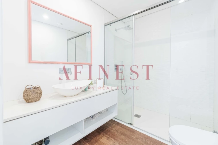 Moradia T6 para Venda em Santa Maria e São Miguel, São Martinho, São Pedro Penaferrim Foto 42