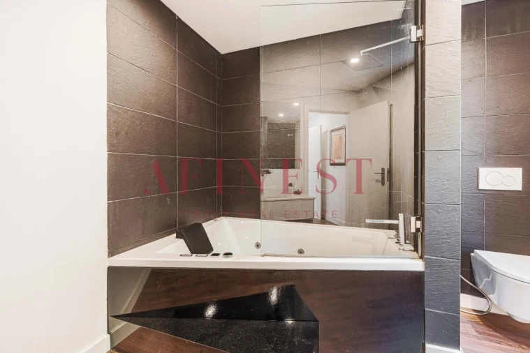 Moradia T6 para Venda em Santa Maria e São Miguel, São Martinho, São Pedro Penaferrim Foto 48