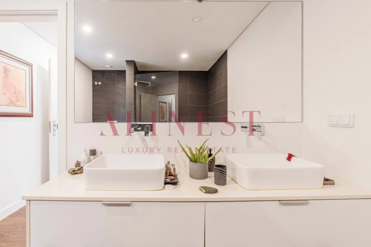 Moradia T6 para Venda em Santa Maria e São Miguel, São Martinho, São Pedro Penaferrim Foto 49