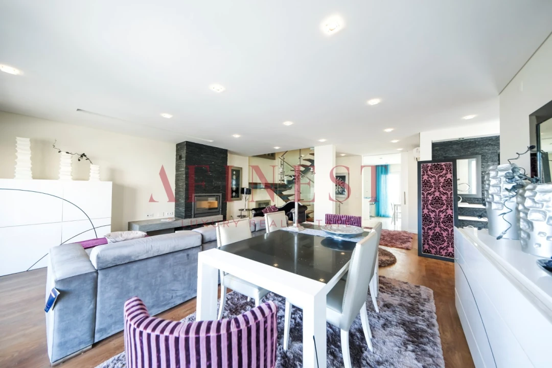 Moradia T4 para Venda em Carcavelos e Parede Foto 6