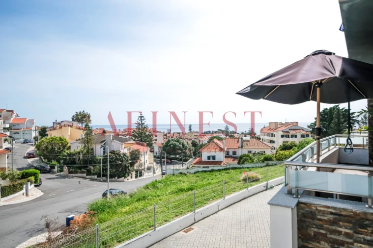 Moradia T4 para Venda em Carcavelos e Parede Foto 2