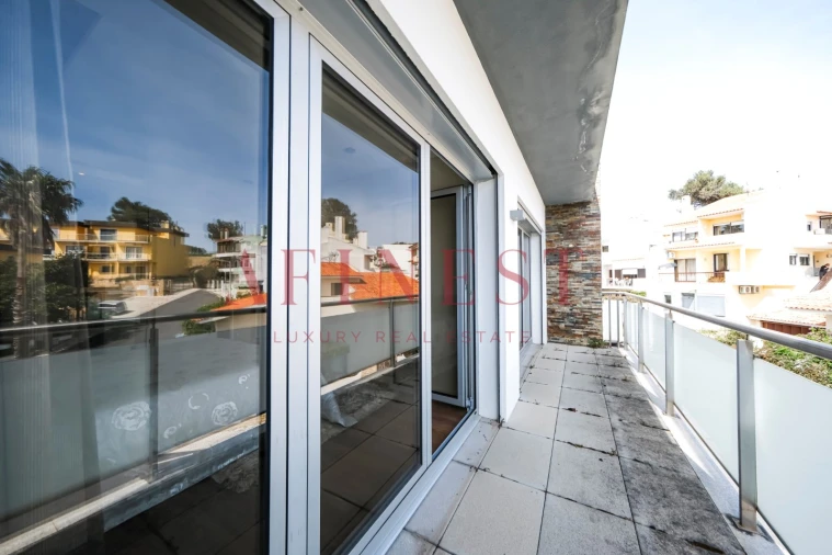 Moradia T4 para Venda em Carcavelos e Parede Foto 23