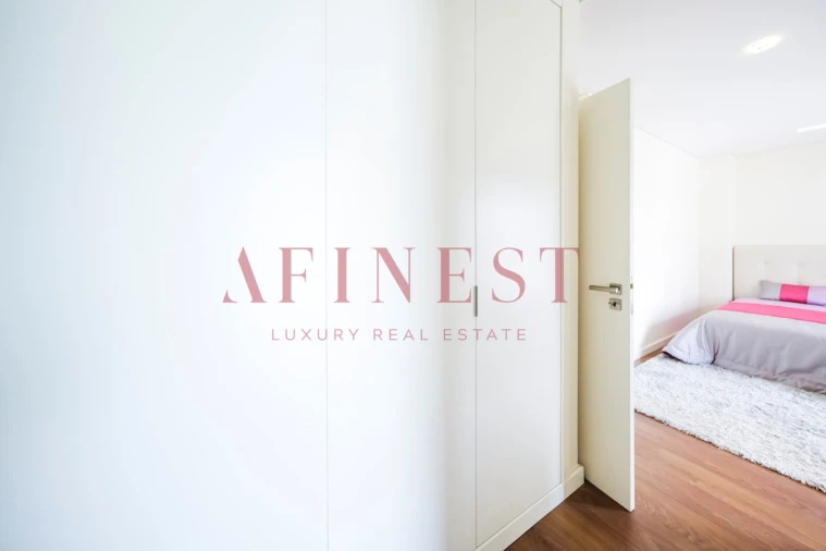 Moradia T4 para Venda em Carcavelos e Parede Foto 31