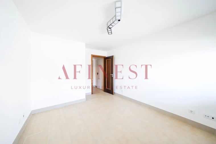 Moradia T4 para Venda em Carcavelos e Parede Foto 38