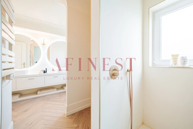 Moradia T5 para Arrendamento em Santa Maria e São Miguel, São Martinho, São Pedro Penaferrim Foto 60