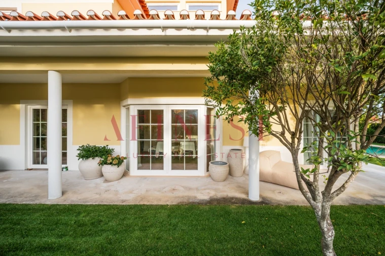 Moradia T5 para Arrendamento em Santa Maria e São Miguel, São Martinho, São Pedro Penaferrim Foto 98