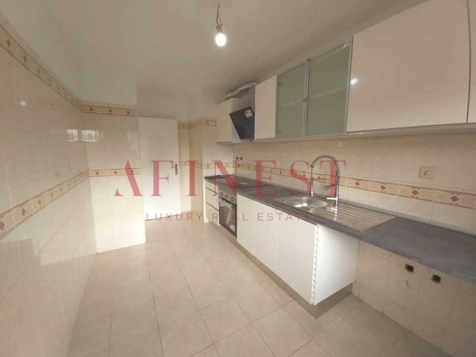 Apartamento T2 para Venda em Algueirão-Mem Martins Foto 5