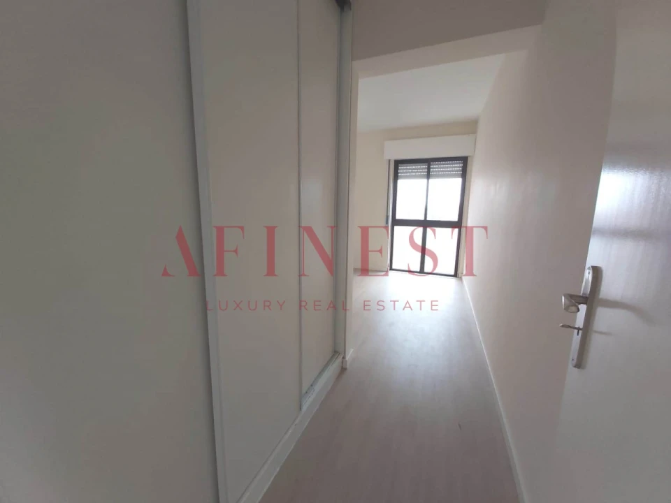 Apartamento T2 para Venda em Algueirão-Mem Martins Foto 13