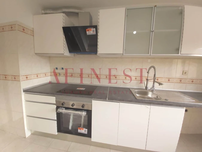 Apartamento T2 para Venda em Algueirão-Mem Martins Foto 1