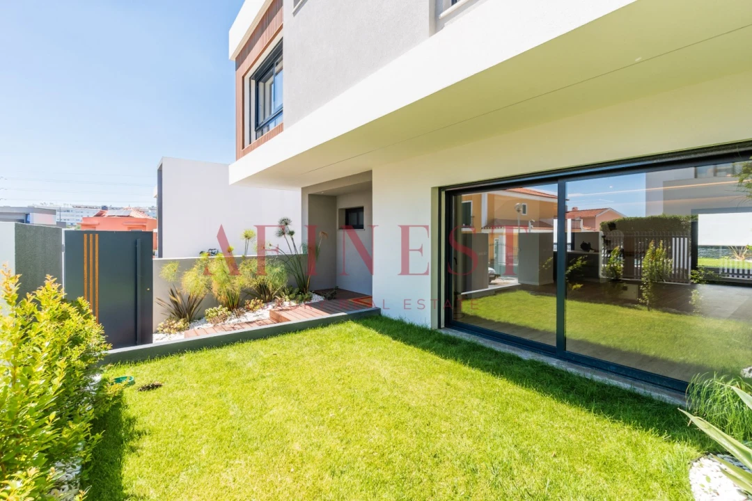 Moradia T4 para Venda em Carcavelos e Parede Foto 14