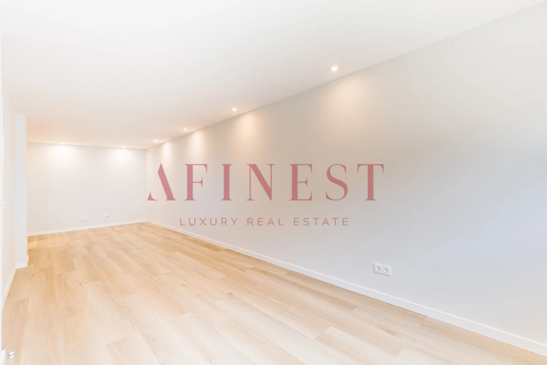 Moradia T4 para Venda em Carcavelos e Parede Foto 24