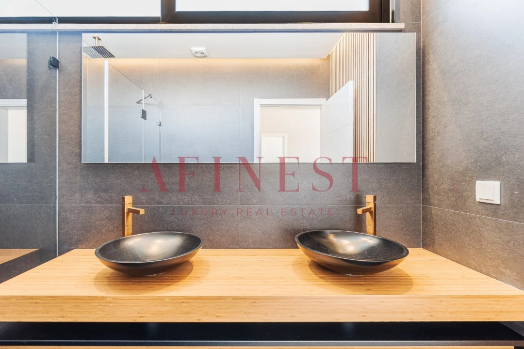 Moradia T4 para Venda em Carcavelos e Parede Foto 42