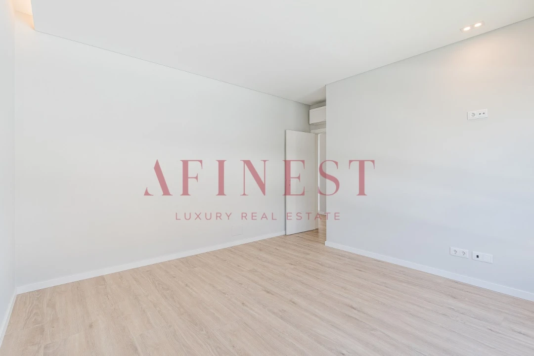 Moradia T4 para Venda em Carcavelos e Parede Foto 54