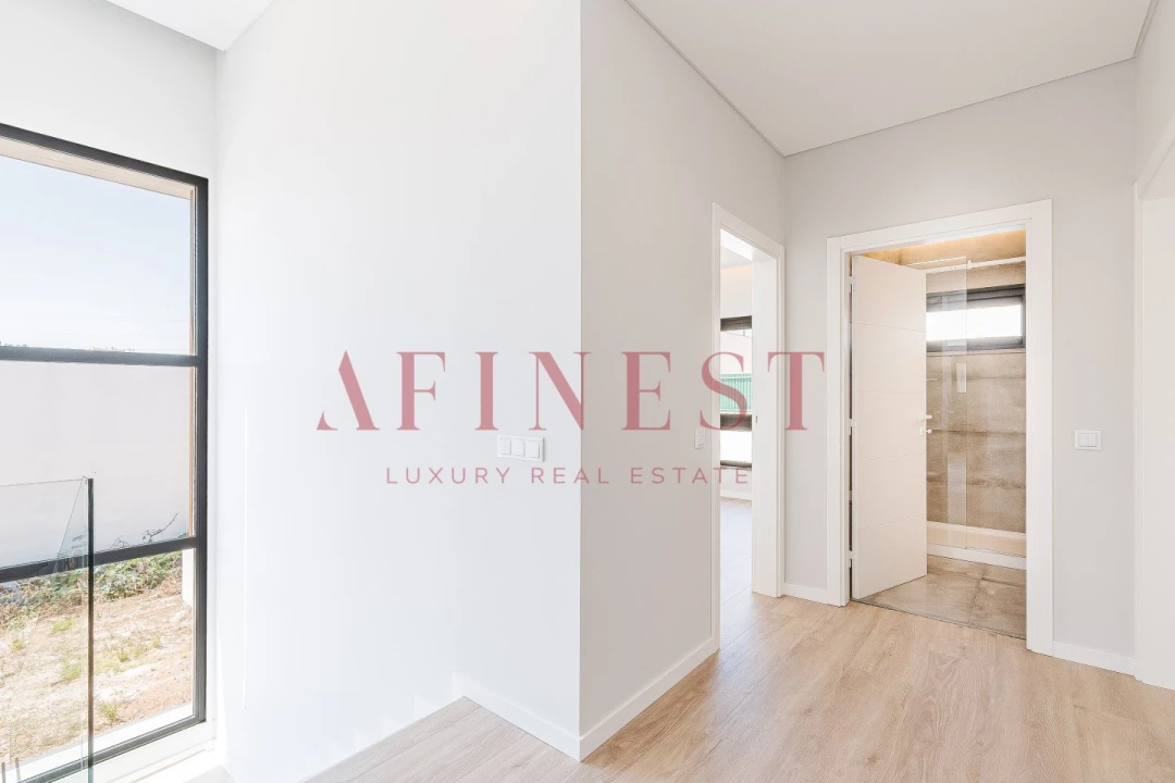 Moradia T4 para Venda em Carcavelos e Parede Foto 56