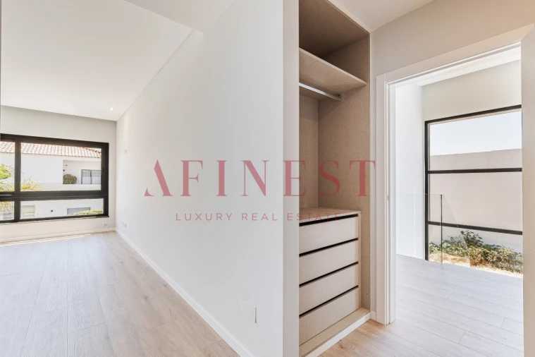 Moradia T4 para Venda em Carcavelos e Parede Foto 66