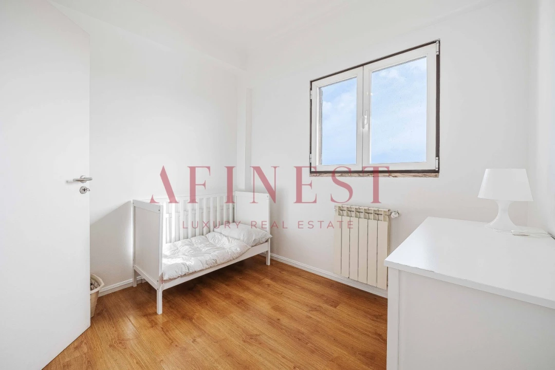 Moradia T4 para Venda em Porto Salvo Foto 42