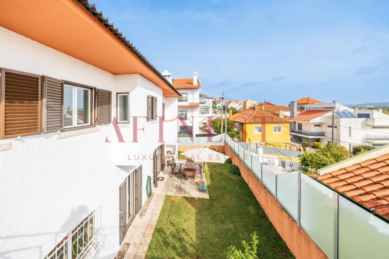 Moradia T4 para Venda em Porto Salvo Foto 64