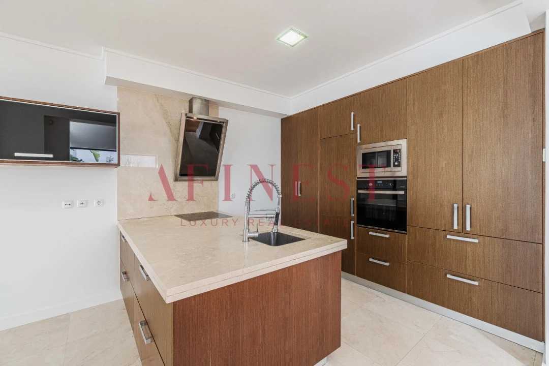 Moradia T4 para Venda em Corroios Foto 12