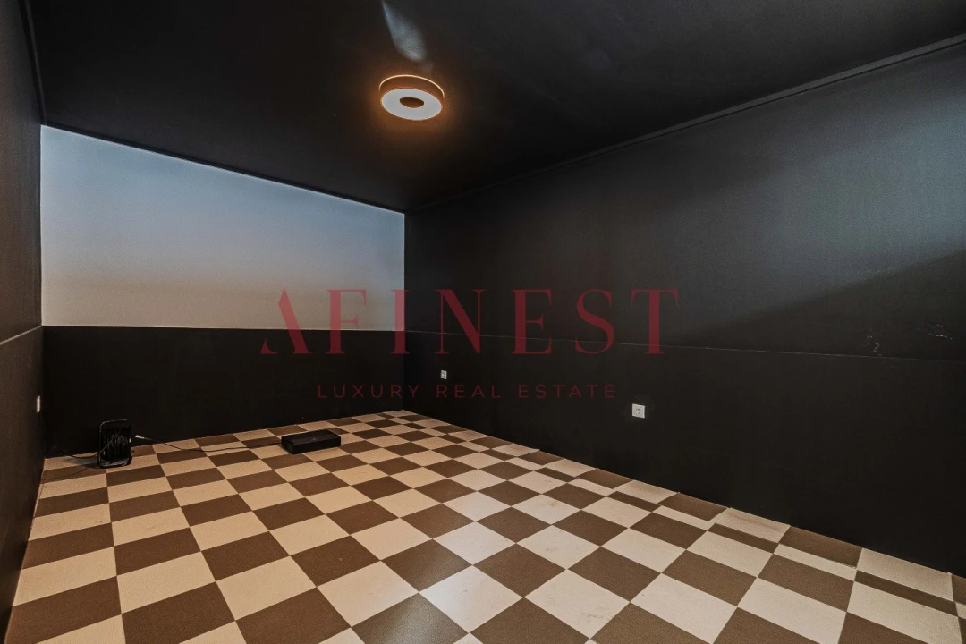 Moradia T4 para Venda em Corroios Foto 29