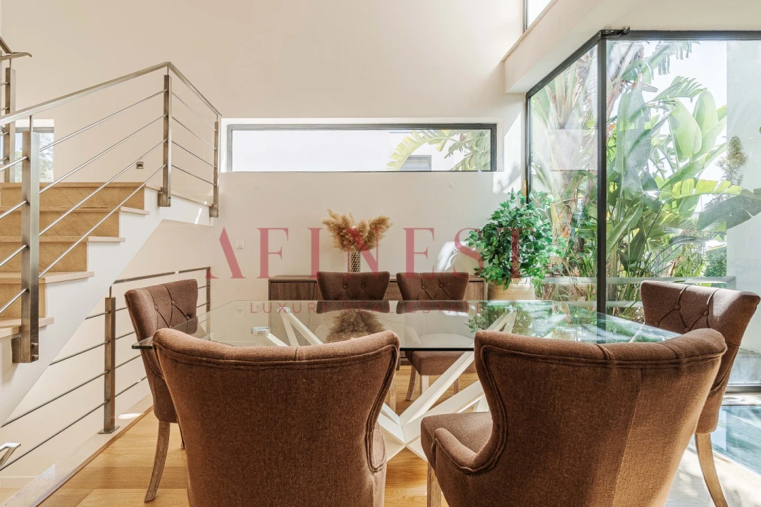 Moradia T4 para Venda em Corroios Foto 34