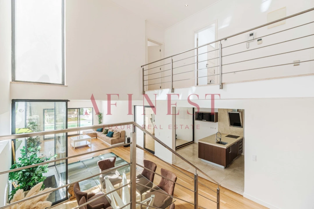 Moradia T4 para Venda em Corroios Foto 35