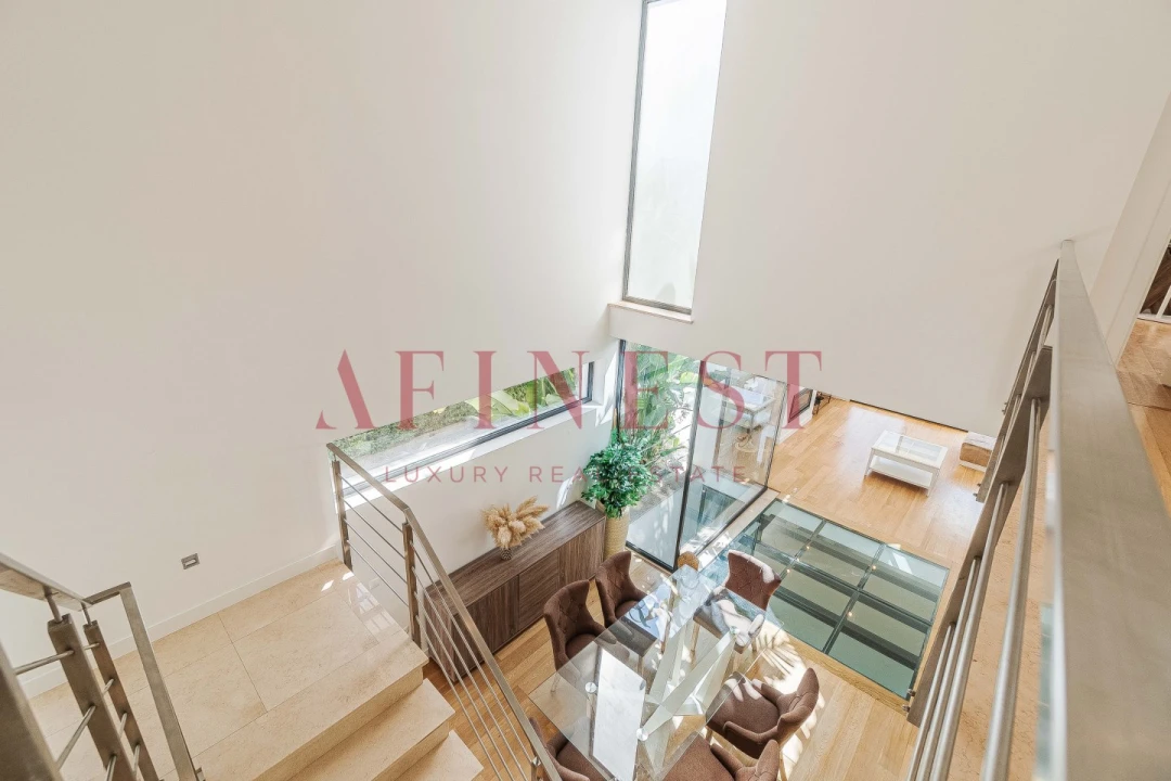 Moradia T4 para Venda em Corroios Foto 37