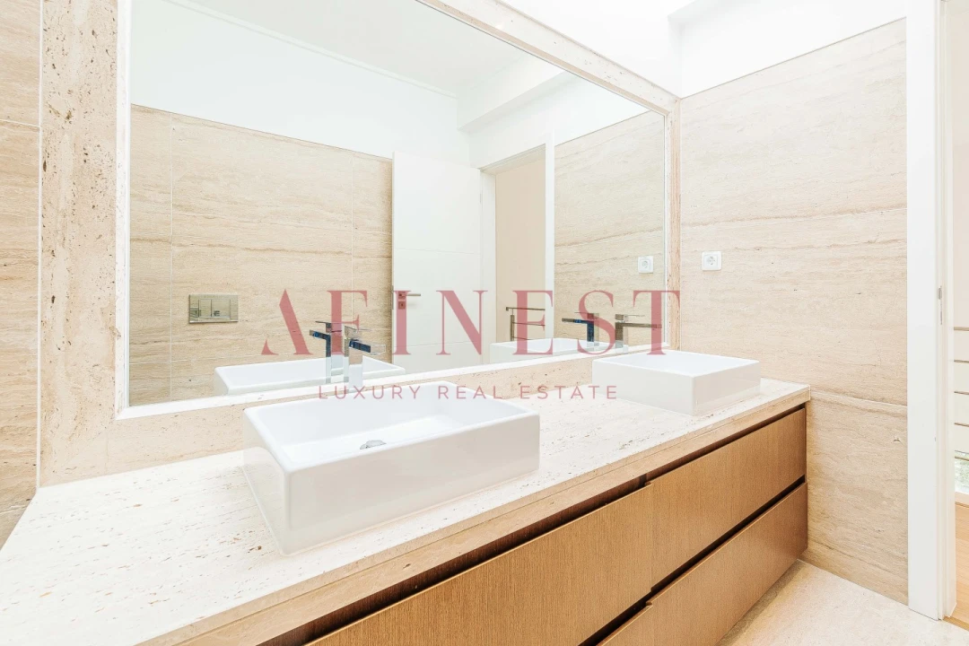 Moradia T4 para Venda em Corroios Foto 46