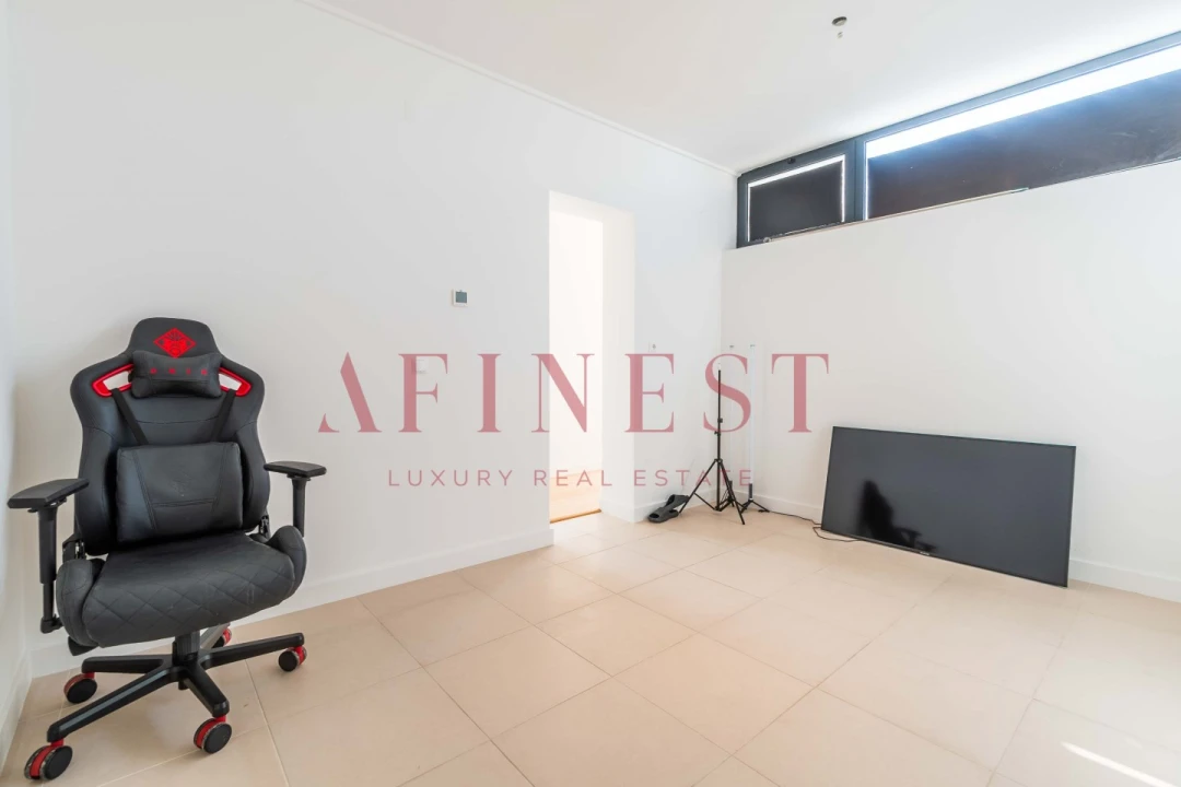 Moradia T4 para Venda em Corroios Foto 60