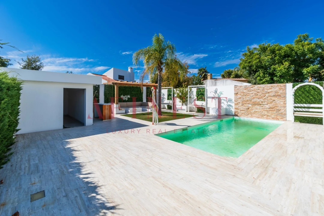 Moradia T4 para Venda em Corroios Foto 65