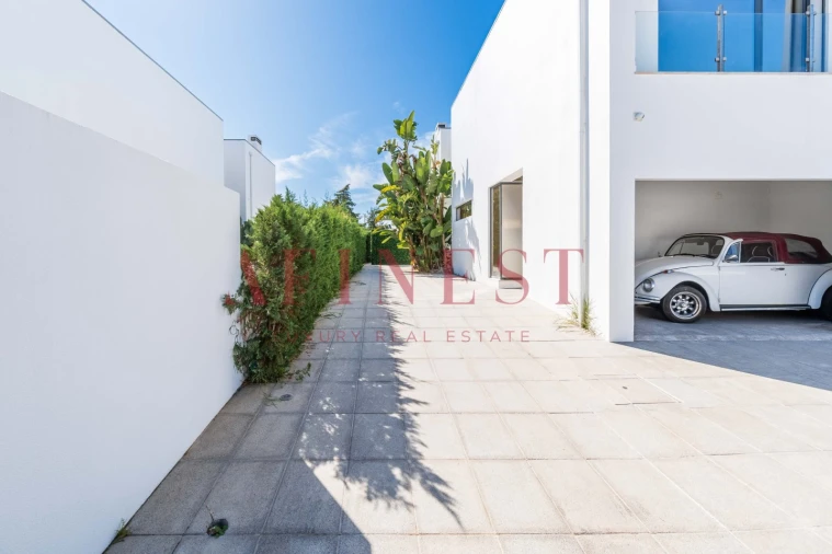 Moradia T4 para Venda em Corroios Foto 79