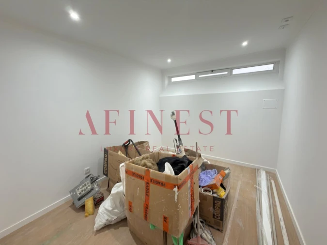 Apartamento T2 para Venda em Venteira Foto 15